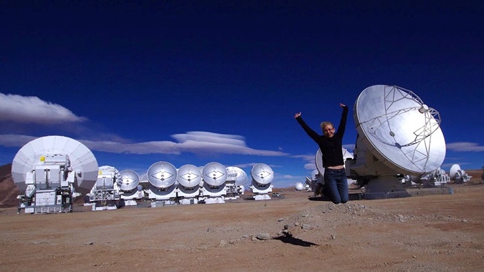 DTU Space-forsker Bitten Gullberg har fået 5,5 mio. kr. fra Villum Fondens Young Investigator-program for talentfulde yngre forskere til sin forskning i såkaldte starburst-galakser, der danner stjerner med stor hastighed. De undersøges blandt andet via jordbaserede antenne-teleskoper. (Foto: B. Gullberg)